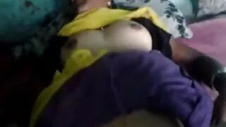 نیچرل ٹِٹس ویڈیو نئی سنسنیشنز سے پرکشش ٹرسٹن سمرز کے ساتھ