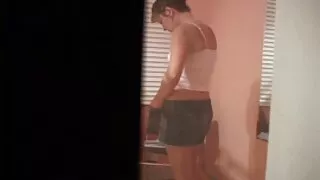 ٹیم اسکیٹ کی طرف سے دلکش برانڈی بی کے ساتھ آؤٹ ڈور فلم